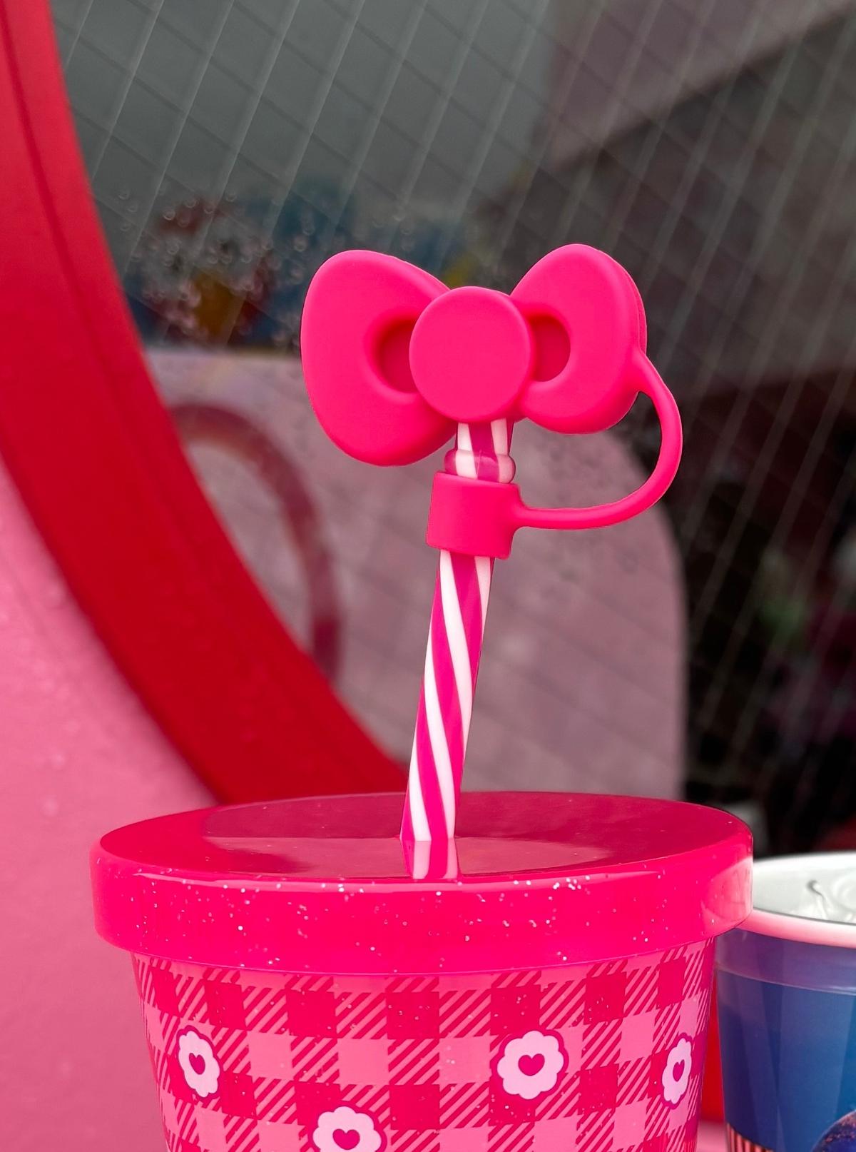 ユニバ】どこで買える！？キティの可愛すぎるピンク色のリボン