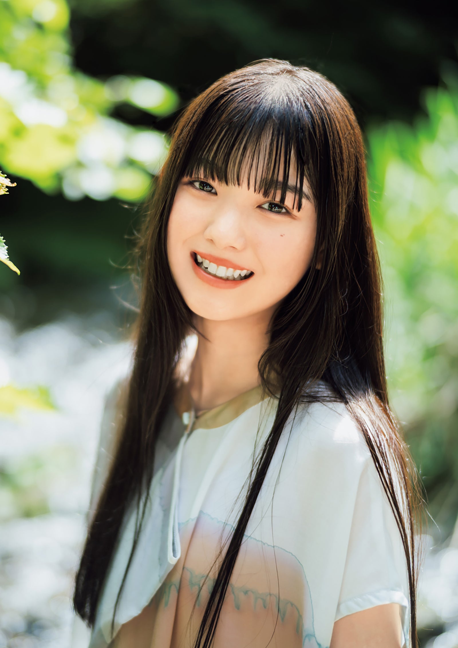 櫻坂46四期生・山川宇衣「週マガ」ソログラビア＆表紙初登場 - モデル