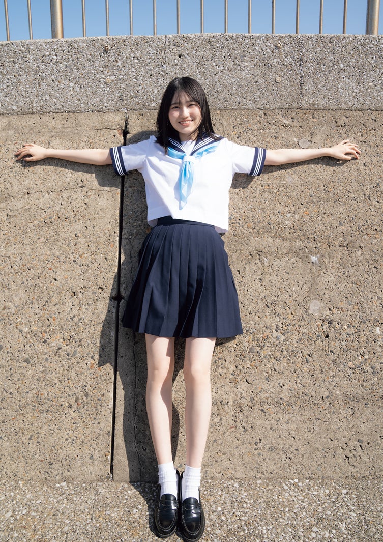 櫻坂46的野美青、夏らしさ全開衣装で爽やかグラビア 選抜入り・自身初