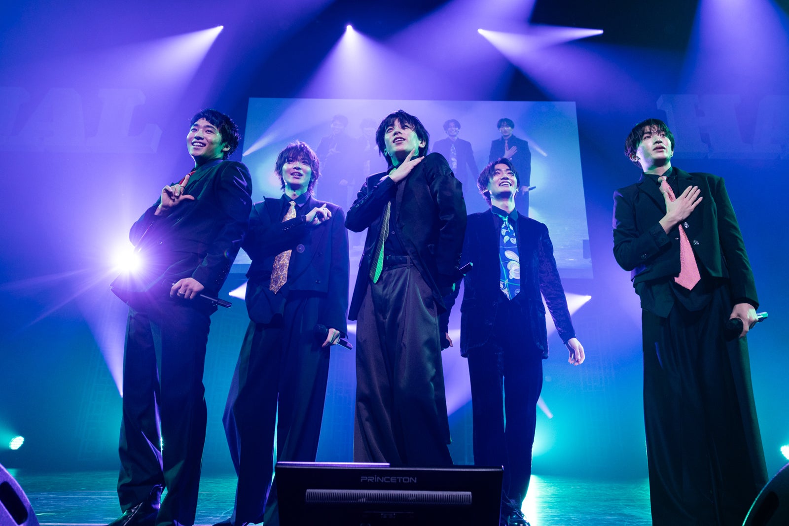 樋口幸平、腰巻きチェックシャツがアクセント【TGC2025S/S】 - モデル