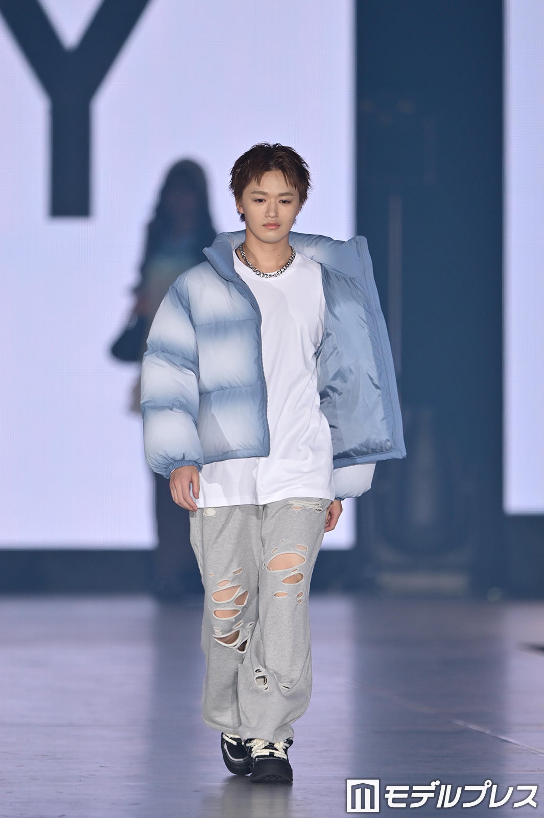 原因は自分にある。大倉空人、舌ペロ×ウィンクでやんちゃな雰囲気