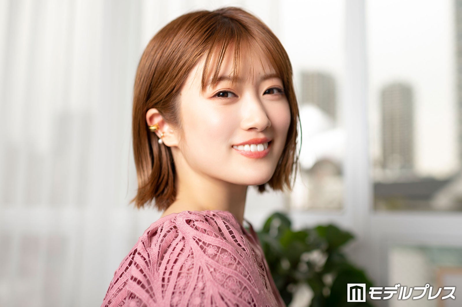 乃木坂46樋口日奈、初の水着＆下着撮影で「全部解放したい」と思えた