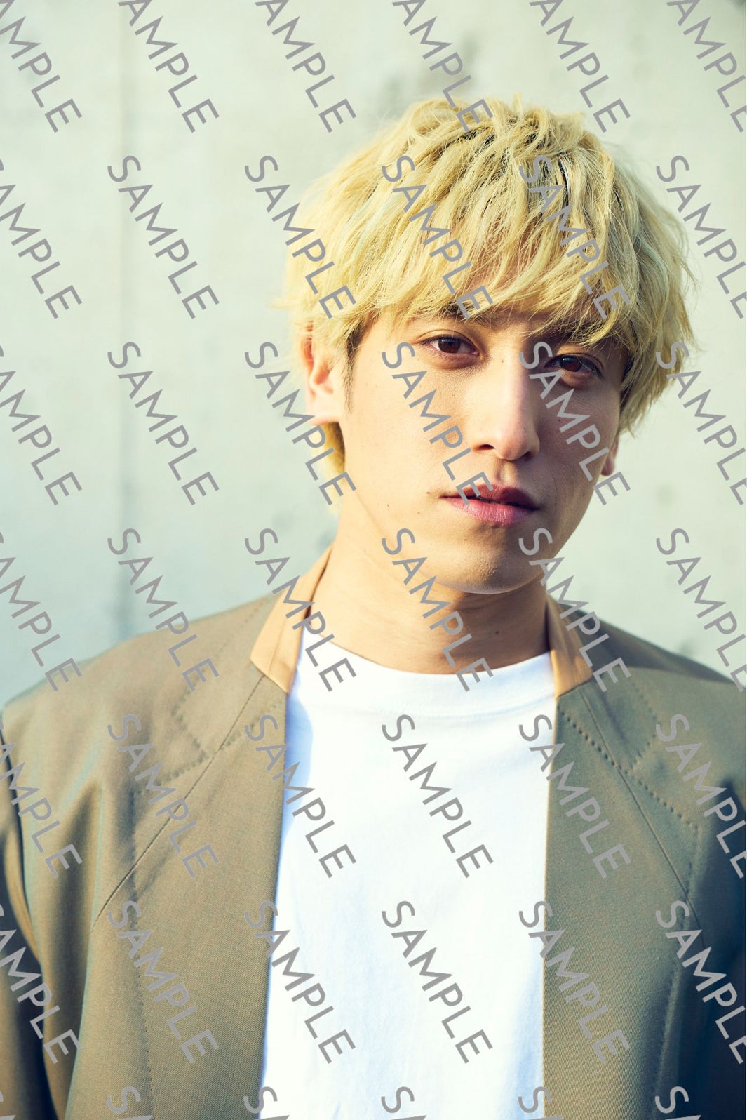 EXIT兼近大樹、セクシーな表情から無邪気な笑顔まで 1st写真集特典解禁