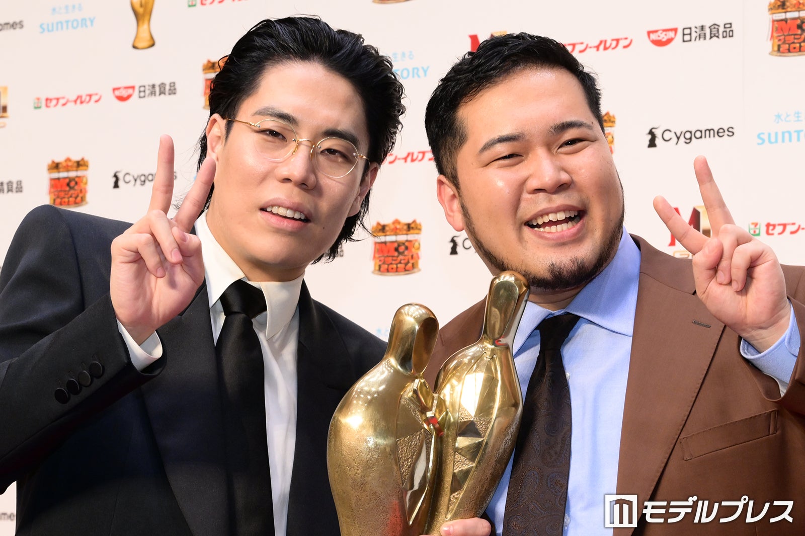 令和ロマン・くるま「M-1」決勝スーツは総額120万円 全身ハイブランド