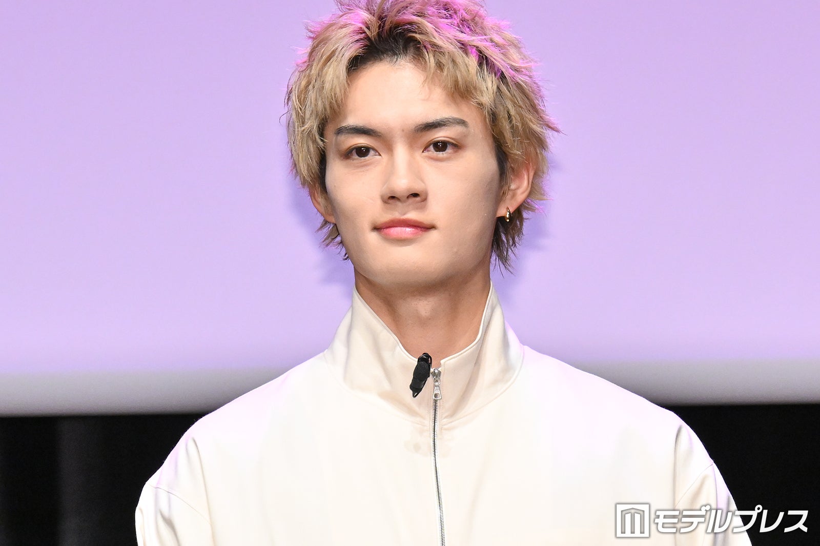 M!LK佐野勇斗、ツアー初日に新ヘア披露 金髪からの大胆チェンジに