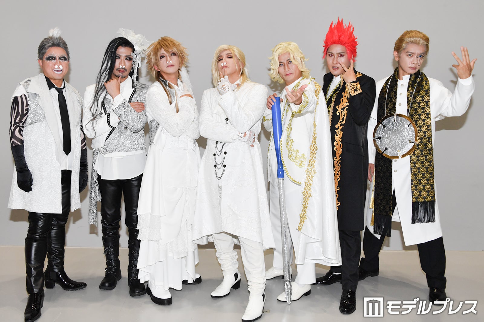 きつね 淡路 アクリルスタンド KOUGU維新 有吉の壁 やっとこ きつね