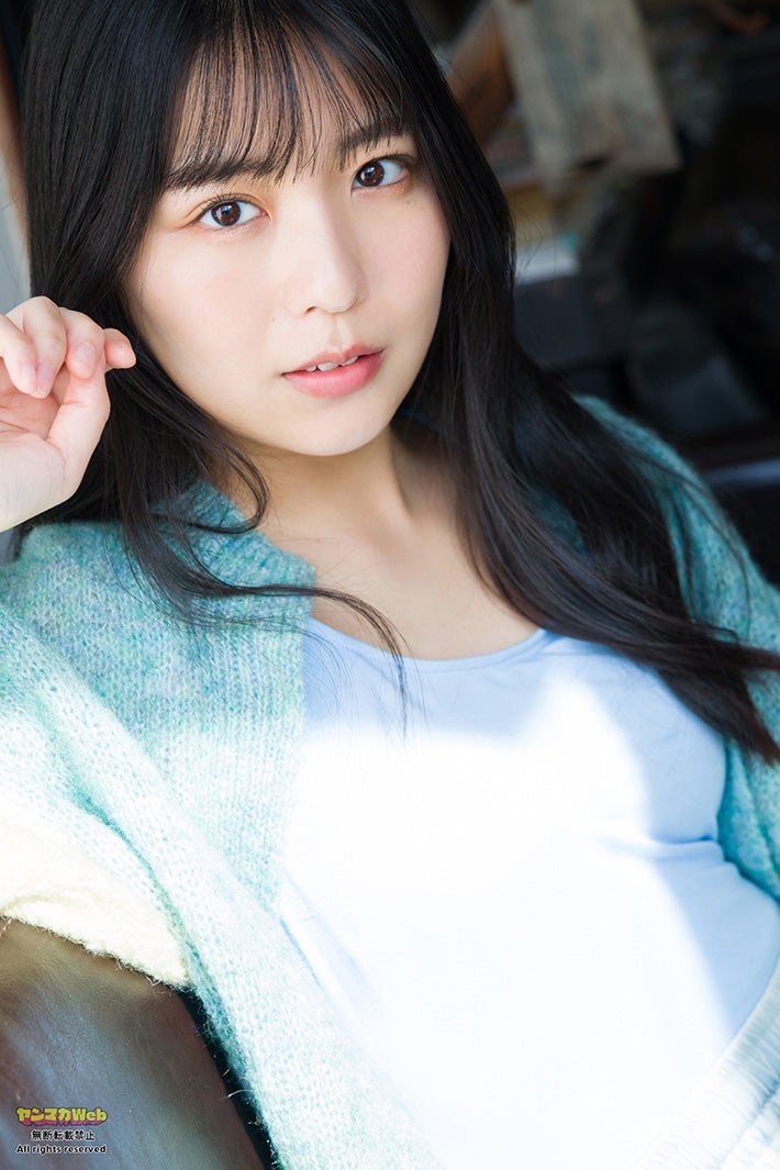 STU48小島愛子、キャミ＆ショーパン姿で白肌輝く - モデルプレス