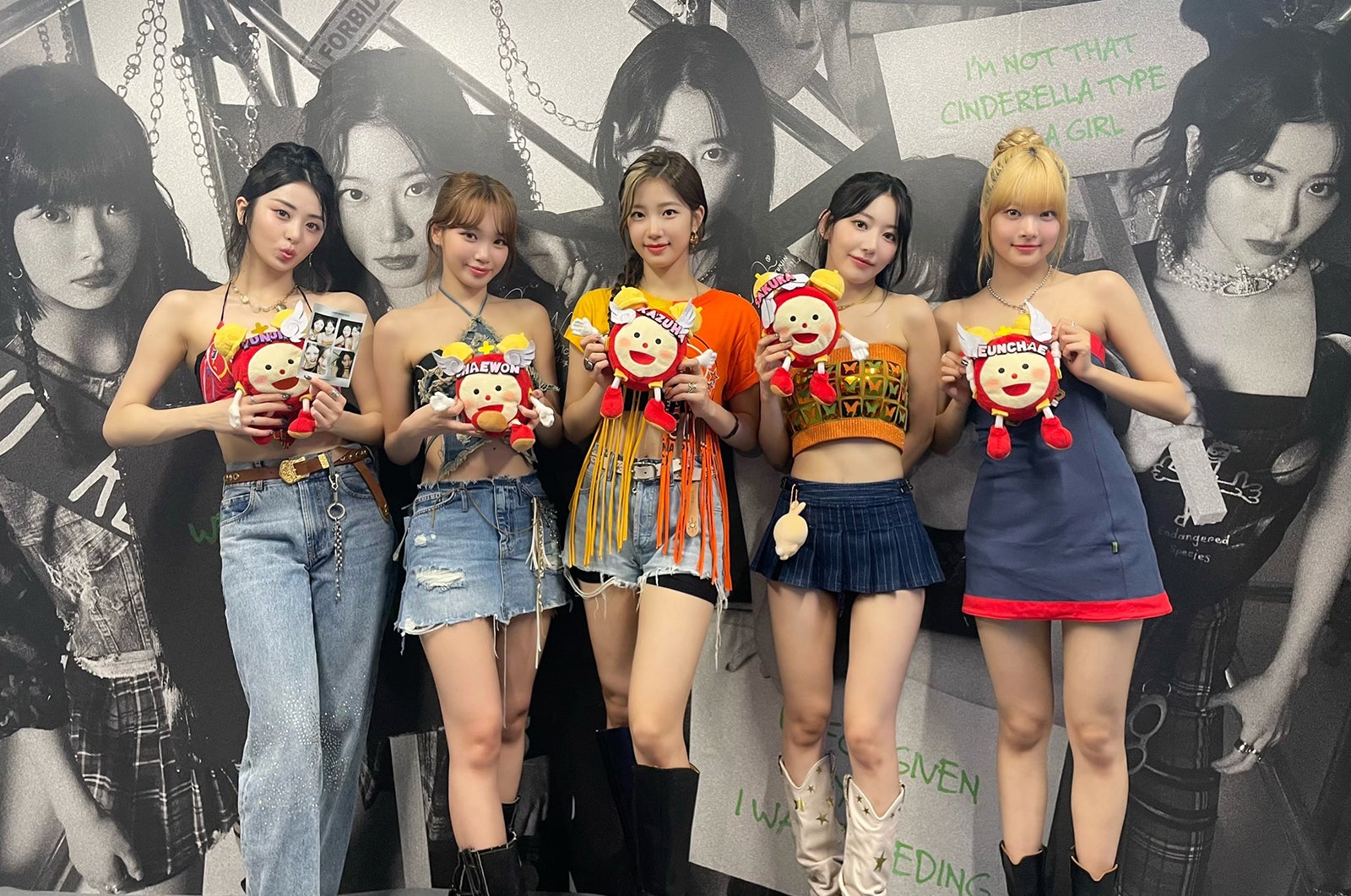 LE SSERAFIM、初「めざましライブ」で野外パフォーマンス 全編日本語MC