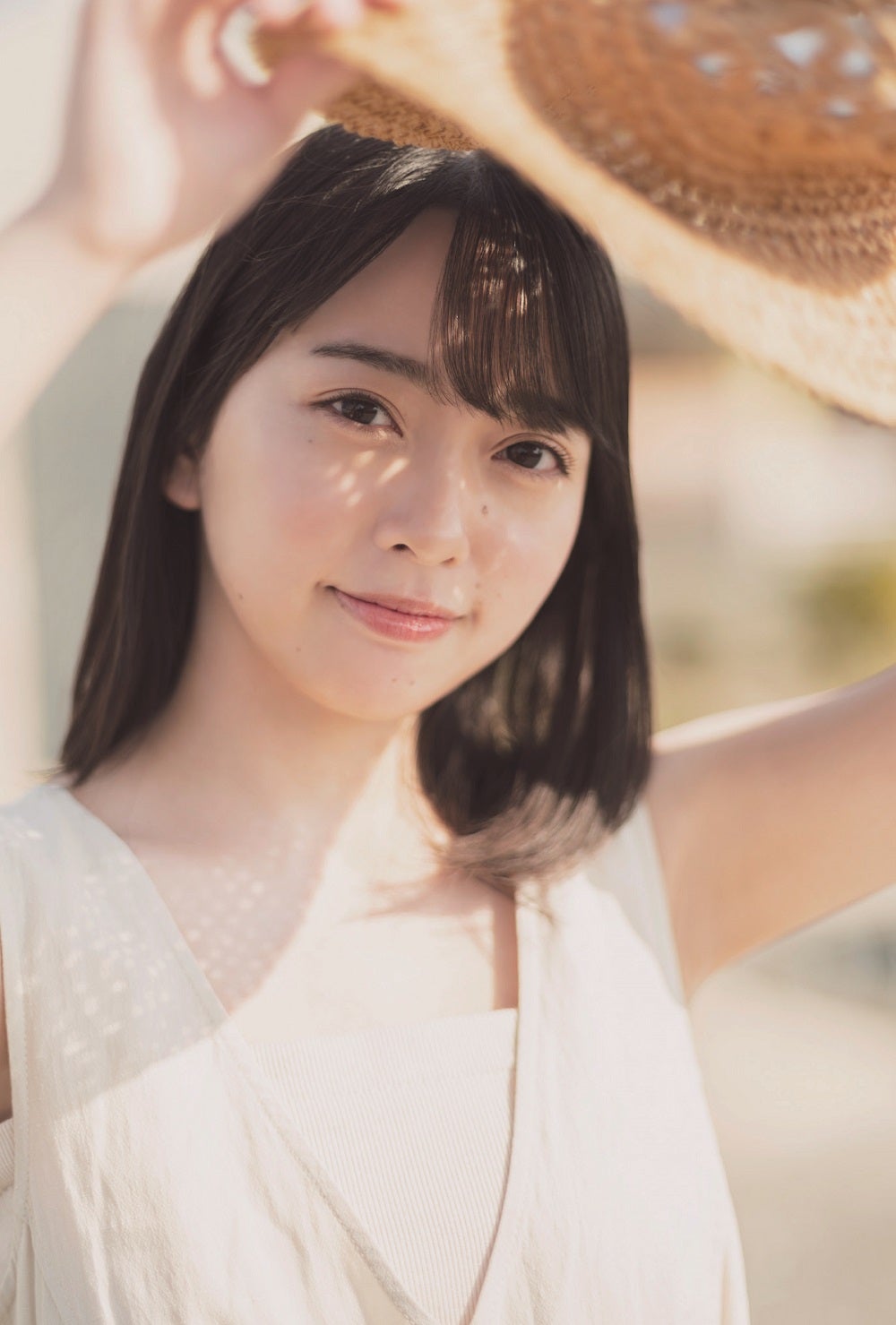 STU48石田みなみ、色白素肌輝く初のソログラビアに挑戦 人生の“出会い