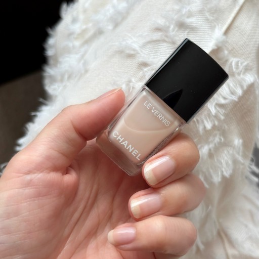 シャネルホリデーコフレ2025】リップ アンド ネイル ケア セットを