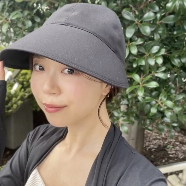 涼しさ段違い！【サンバリア100 日傘＆ワイドキャップ】99.9％と100