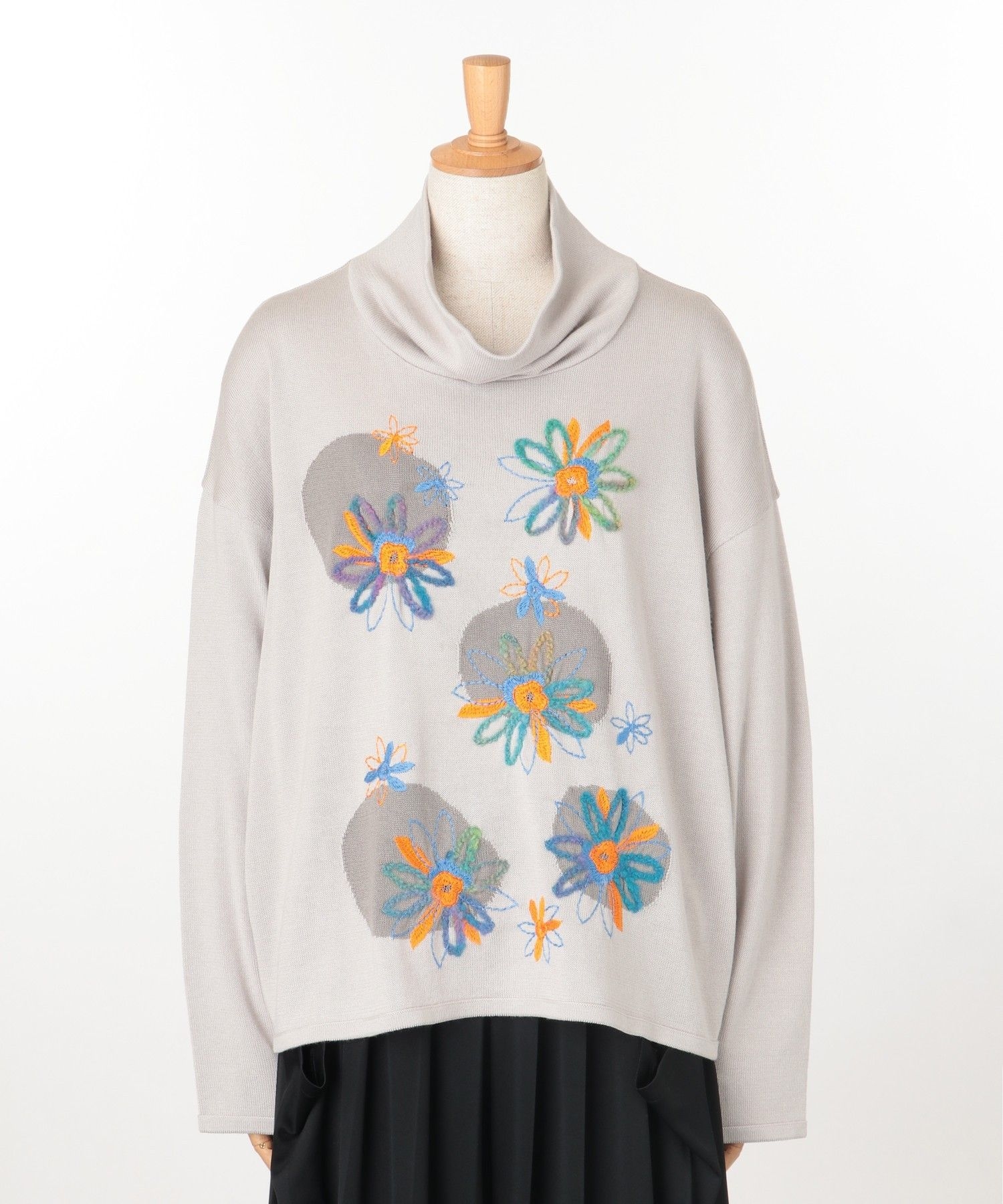 サンセットフラワー刺繍 ニット|慈雨 | Sensounico ONLINE STORE