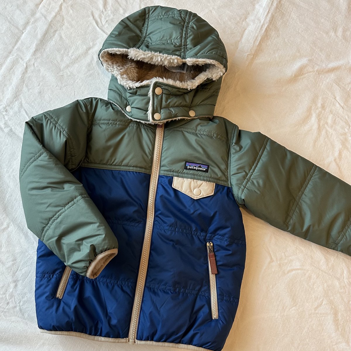パタゴニア】のリバーシブルジャケットは子どもの防寒の最適解！ #深夜