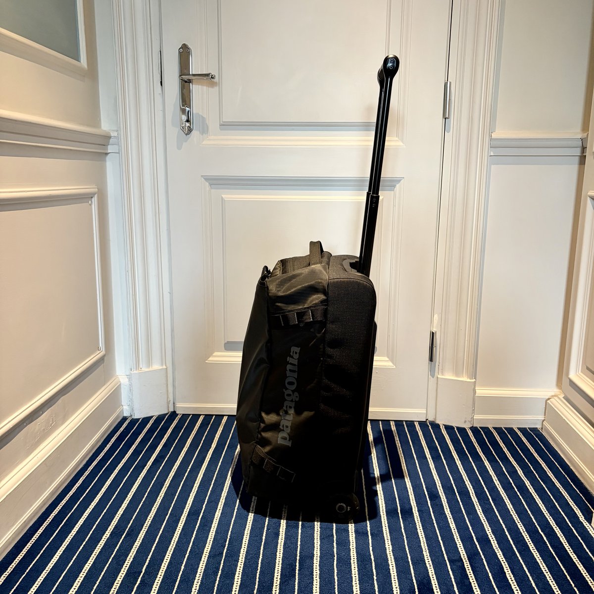 パタゴニア】のキャリーケースは2輪でも満足度最高！ - スモール