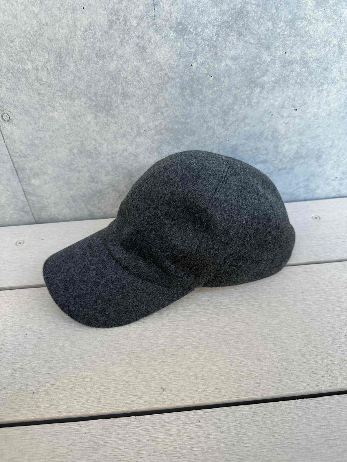 イリスフォーセブン（IRIS47）】のカシミヤ100％キャップは、小顔効果