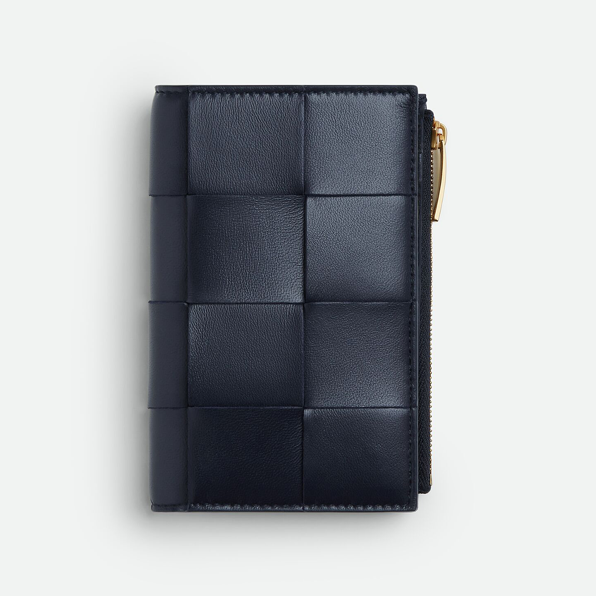 滝沢眞規子 ✕ BOTTEGA VENETA ボッテガ・ヴェネタ 日常に寄り添う