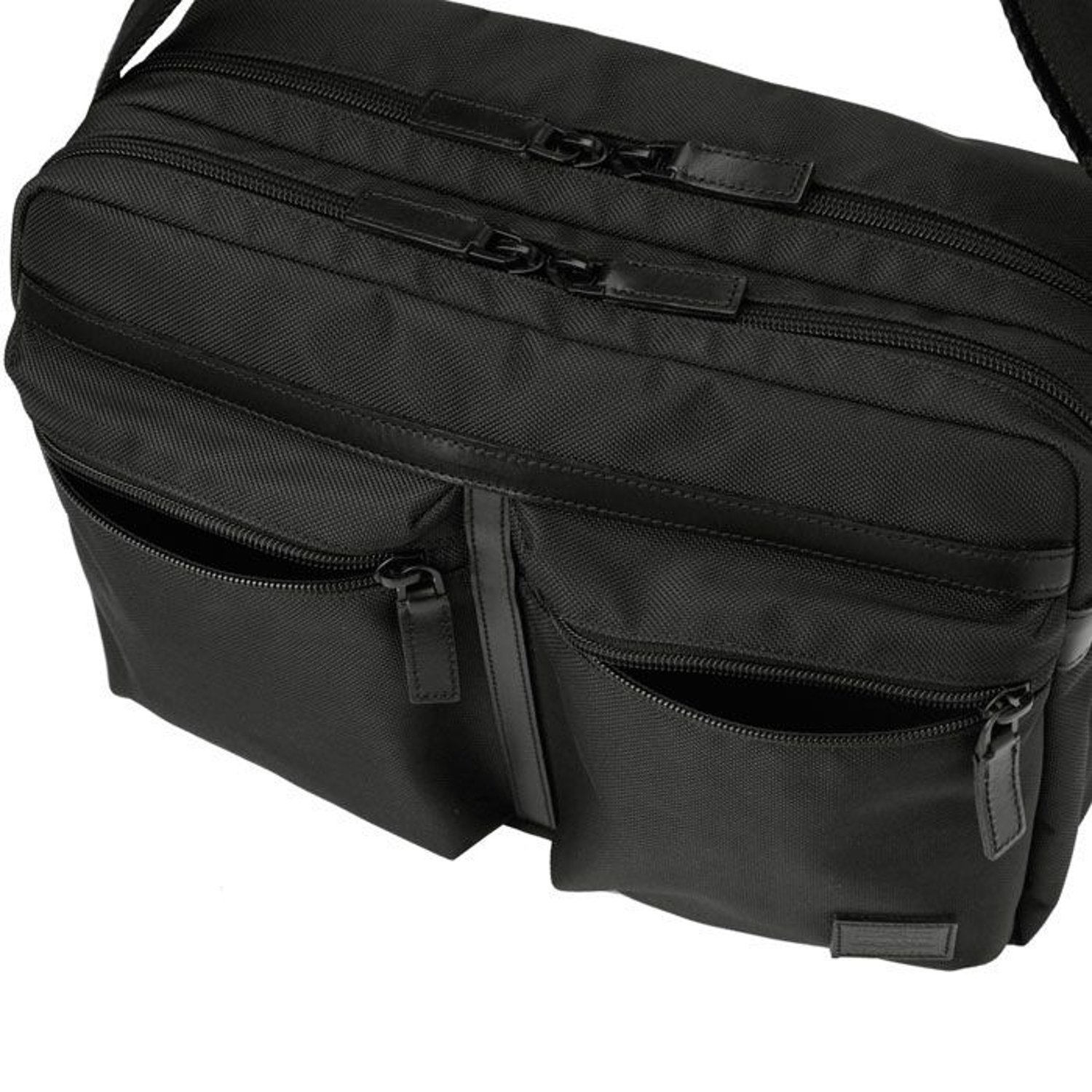 BOND(ボンド) SHOULDER BAG | 吉田カバンホームページ | YOSHIDA & Co.