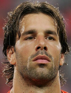 PSV ファンニステルローイ8番 PSVがファン・ニステルローイの息子と