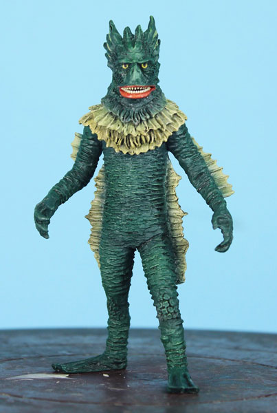 怪獣ミュージアム ラゴン 完成品フィギュア 『ウルトラマン』より