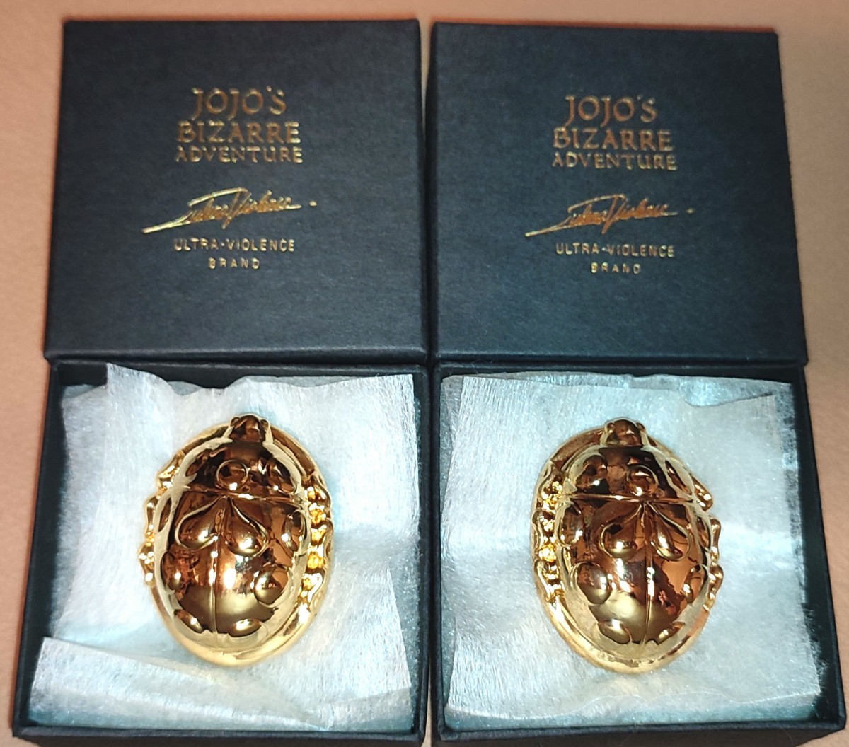 ultra-violence × ジョジョの奇妙な冒険 ブローチ 3点セット Ultra