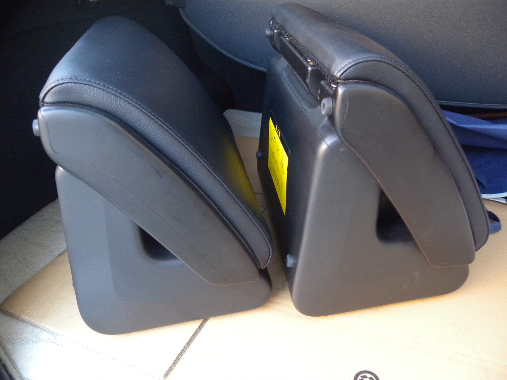 トヨタ純正オットマン2個セット】ノア／ヴォクシー／エスクゥイア用