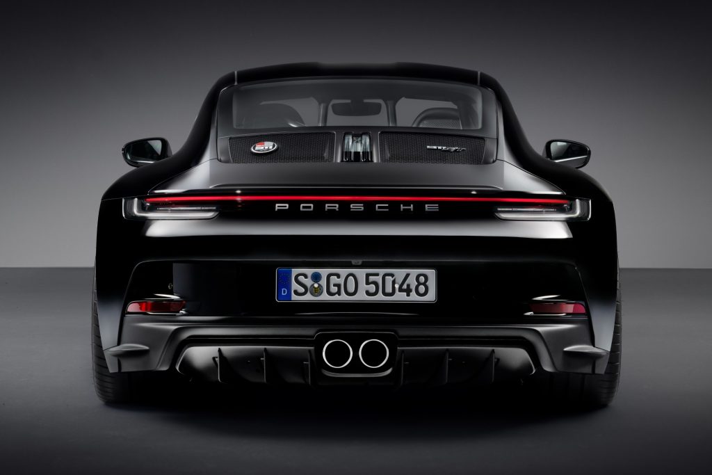 ポルシェ 新型「911 S/T」60周年を記念する世界1963台限定モデル