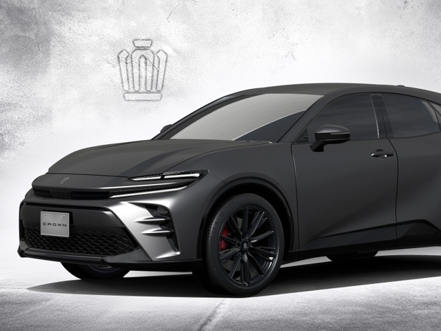 マットメタルカラーがシブい！クラウン特別仕様車が専門店オープニング