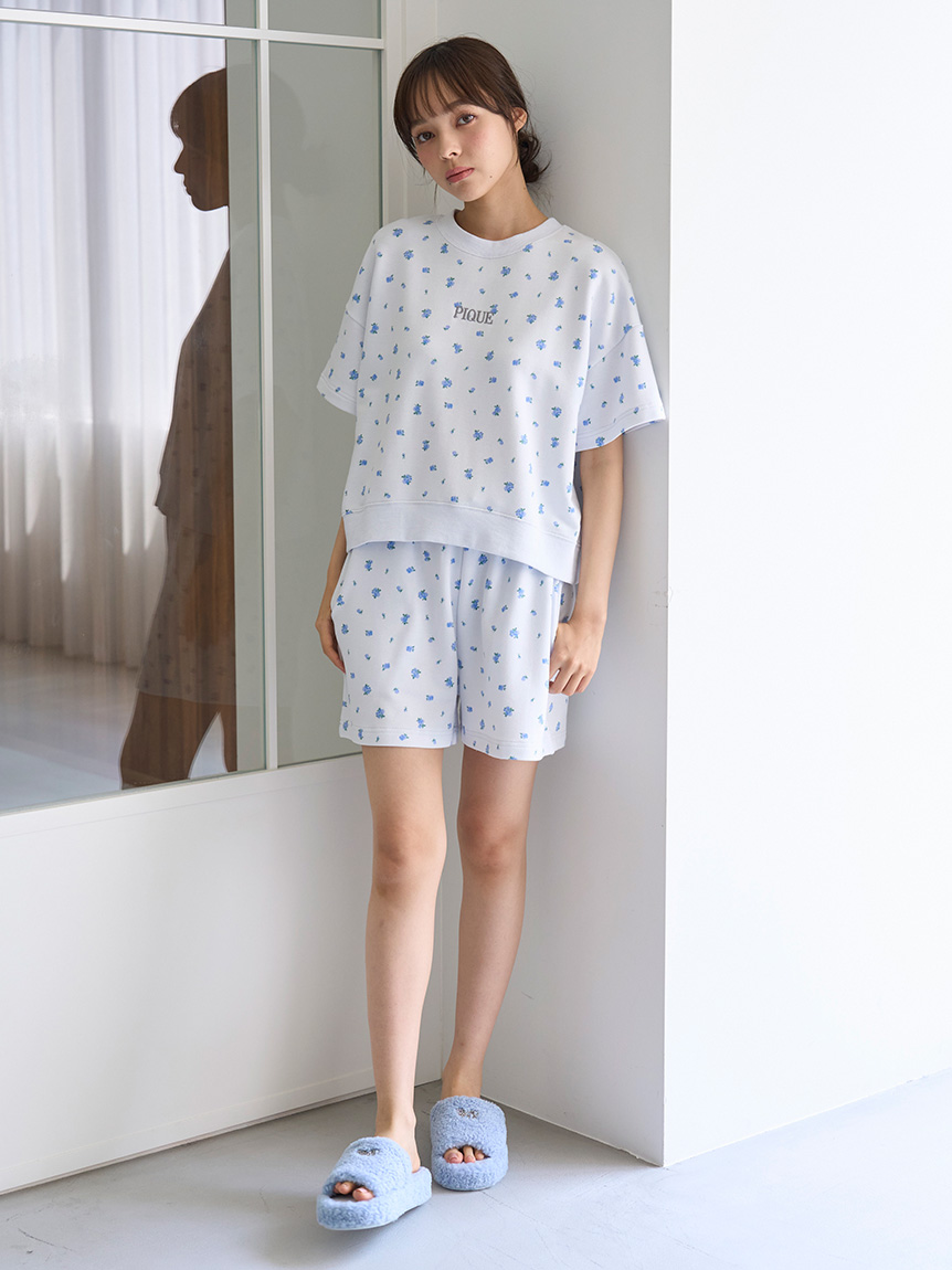 オフィシャル・直営店舗限定】小花柄裏毛プルオーバー＆ショートパンツ