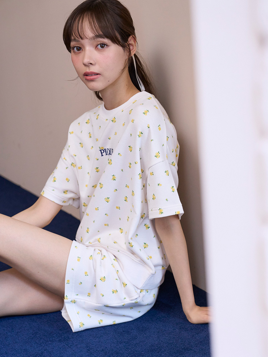 オフィシャル・直営店舗限定】小花柄裏毛プルオーバー＆ショートパンツ