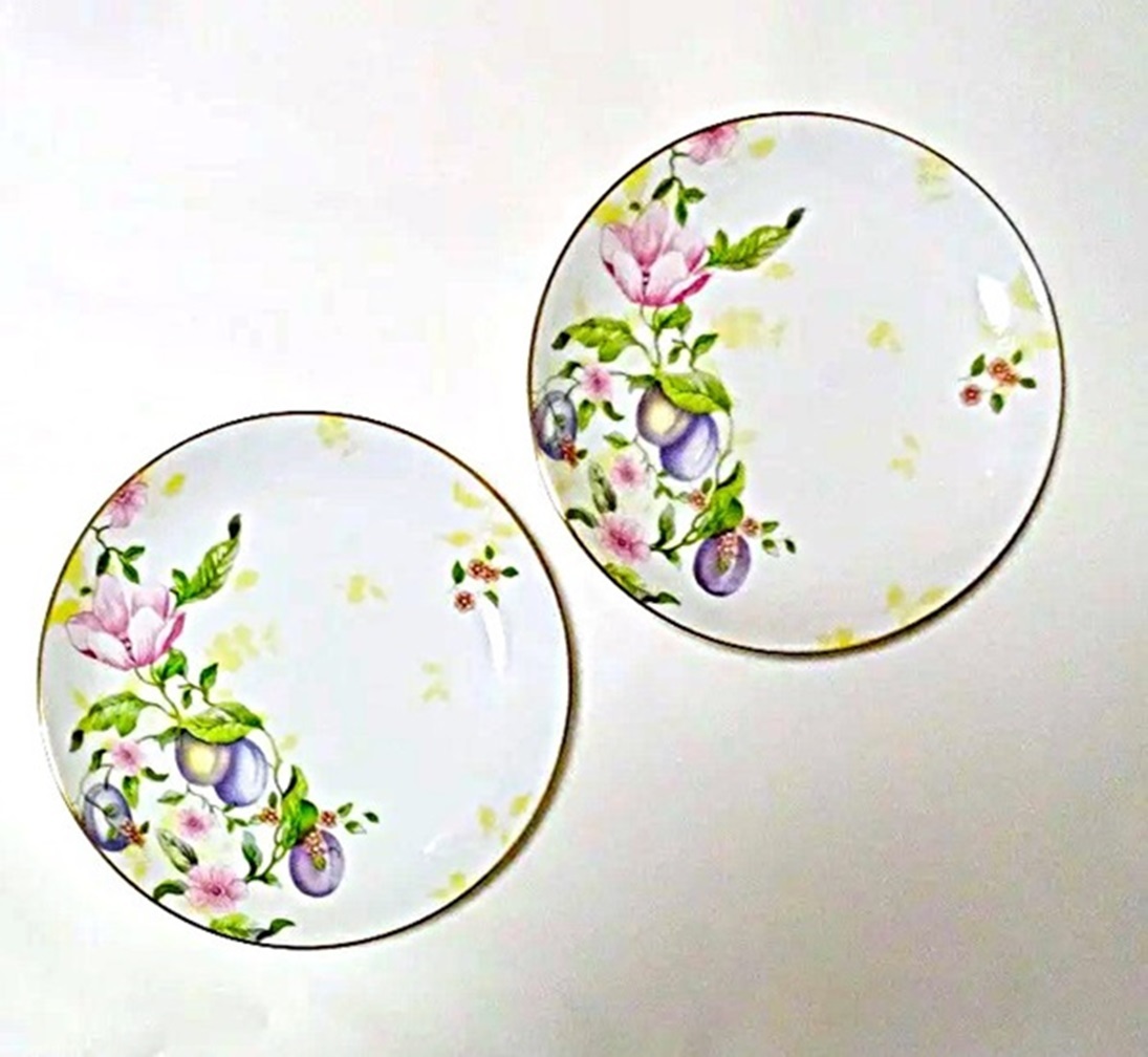 ウェッジウッドWEDGWOOD スウィートプラム ダマスク プレート 17センチ