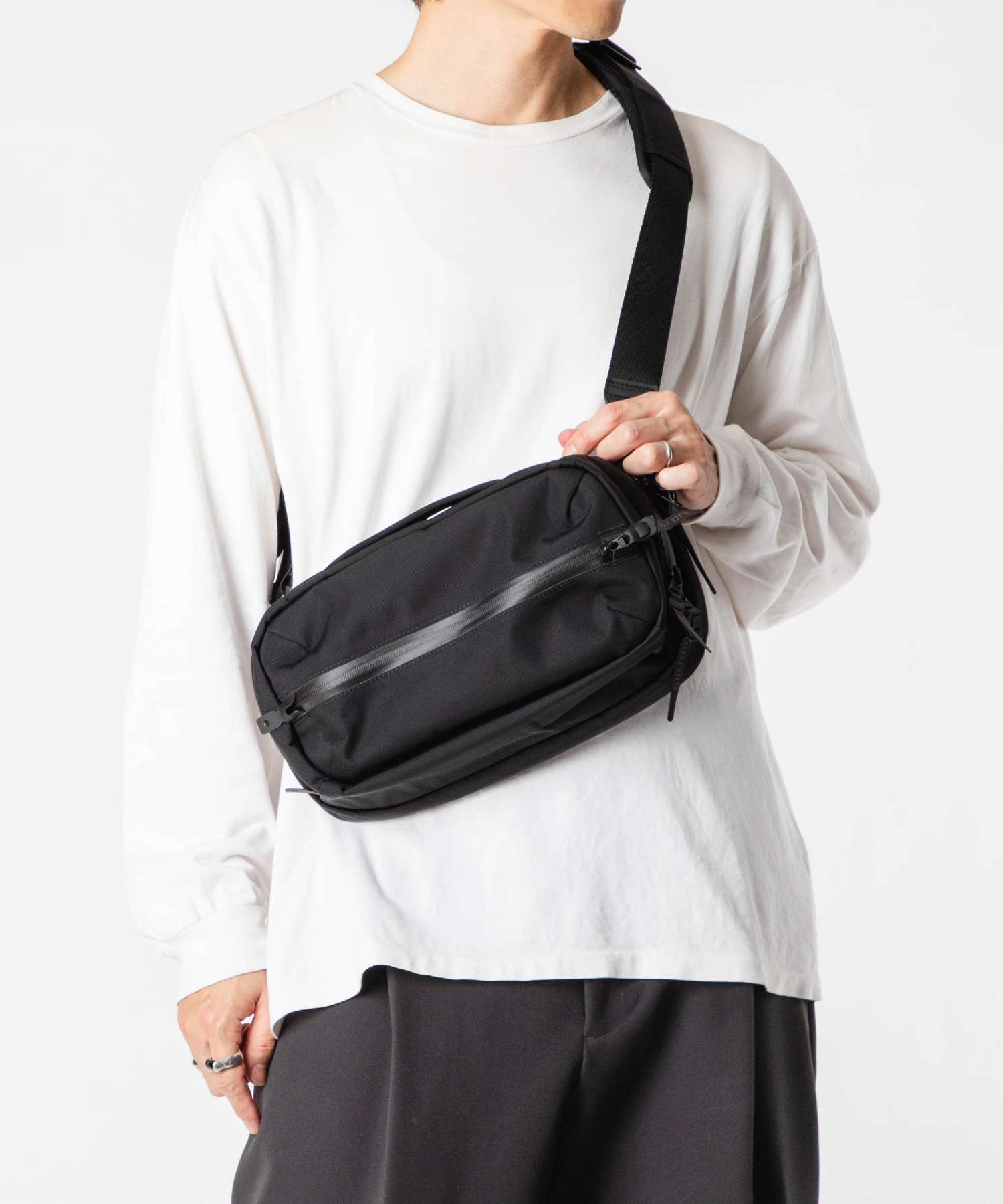 ブラックエンバー BLACK EMBER GRIP SLING 6L グリップスリング 130025