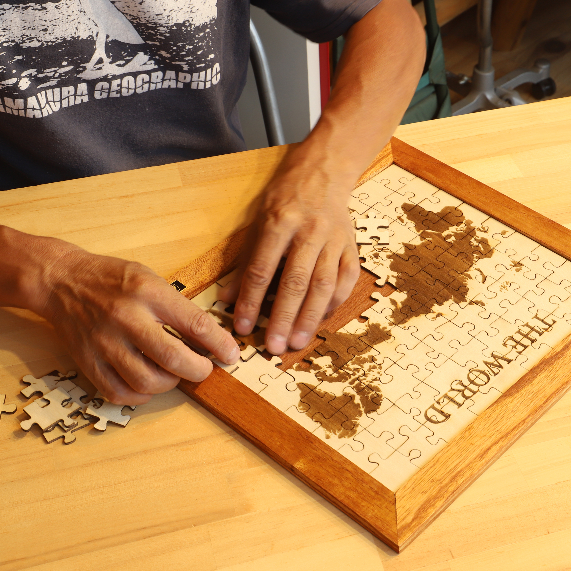 作って楽しい、飾って楽しい オリジナル木製ジグソーパズル【ロックス