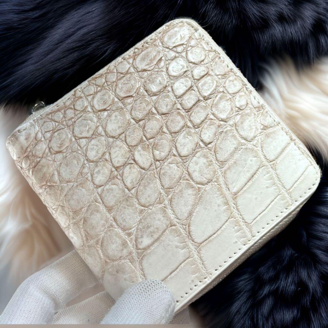送料無料】 高級 本革 ヒマラヤクロコダイル 人気 二つ折り 小さい