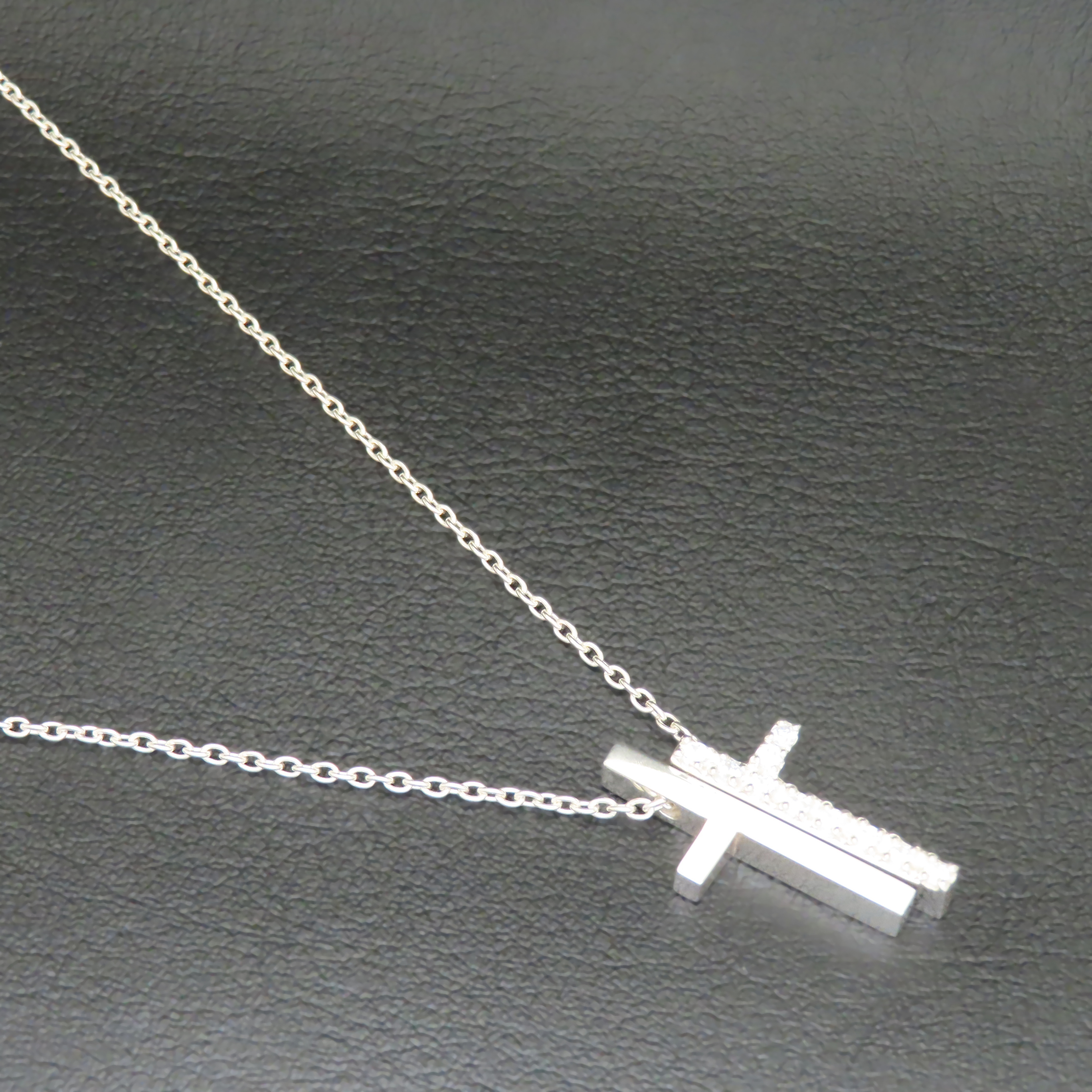 セパレートクロスネックレス シルバー925 クリア ホワイト