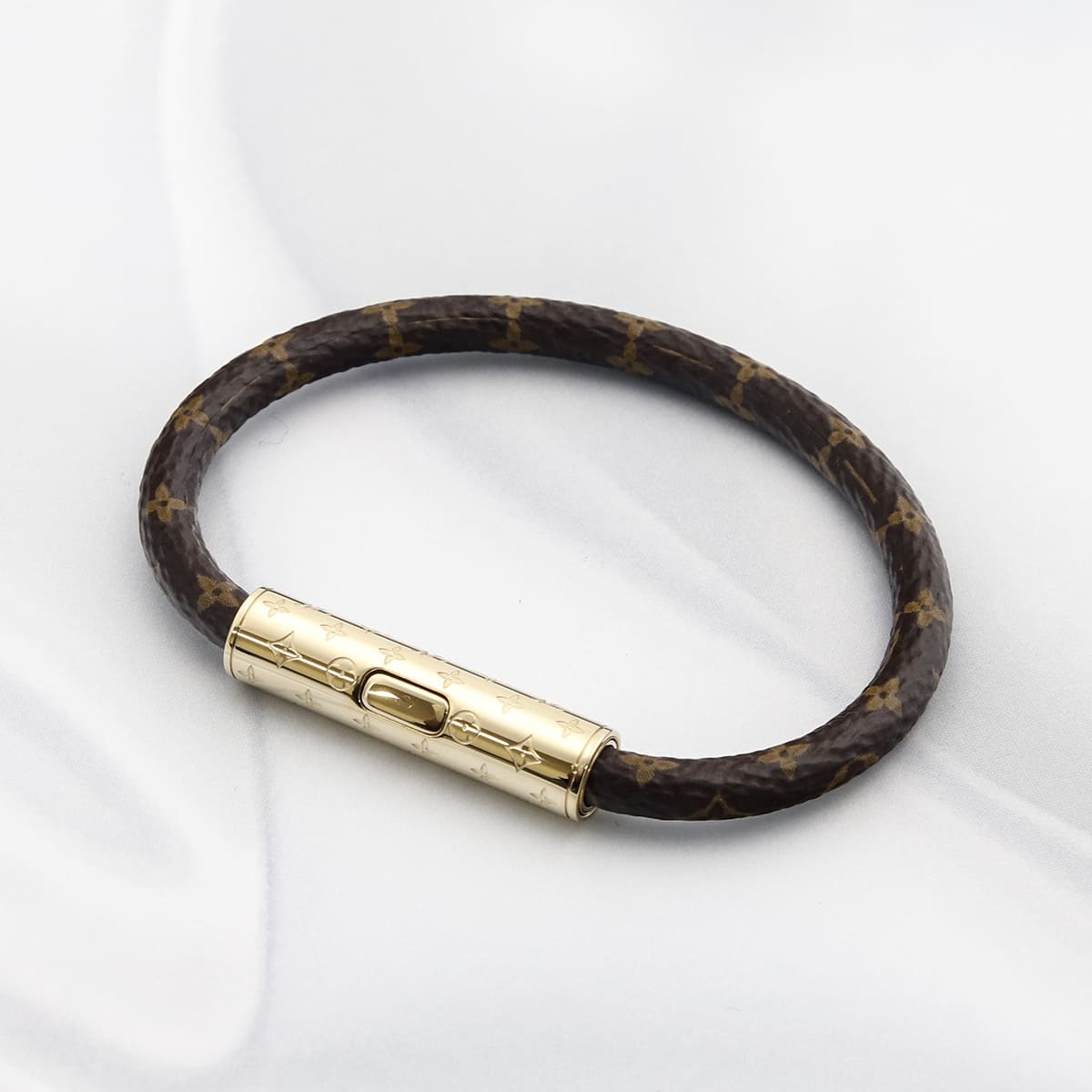 ルイヴィトン ブレスレット モノグラム ゴールド ブラスレ LV コンフィ