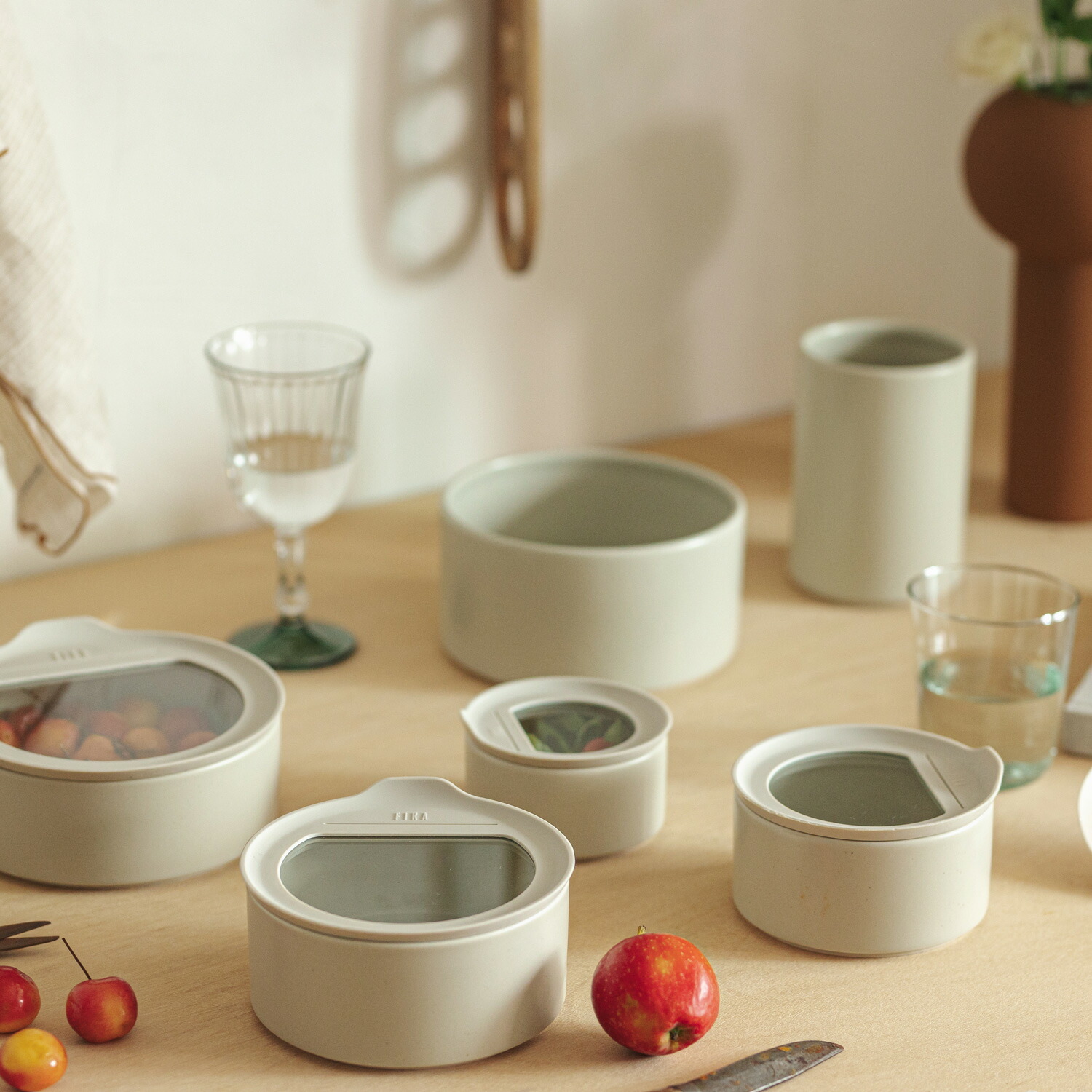 FIKA ONE 陶磁器製 陶器 食品 保存容器 ストーンホワイト 冷蔵 冷凍