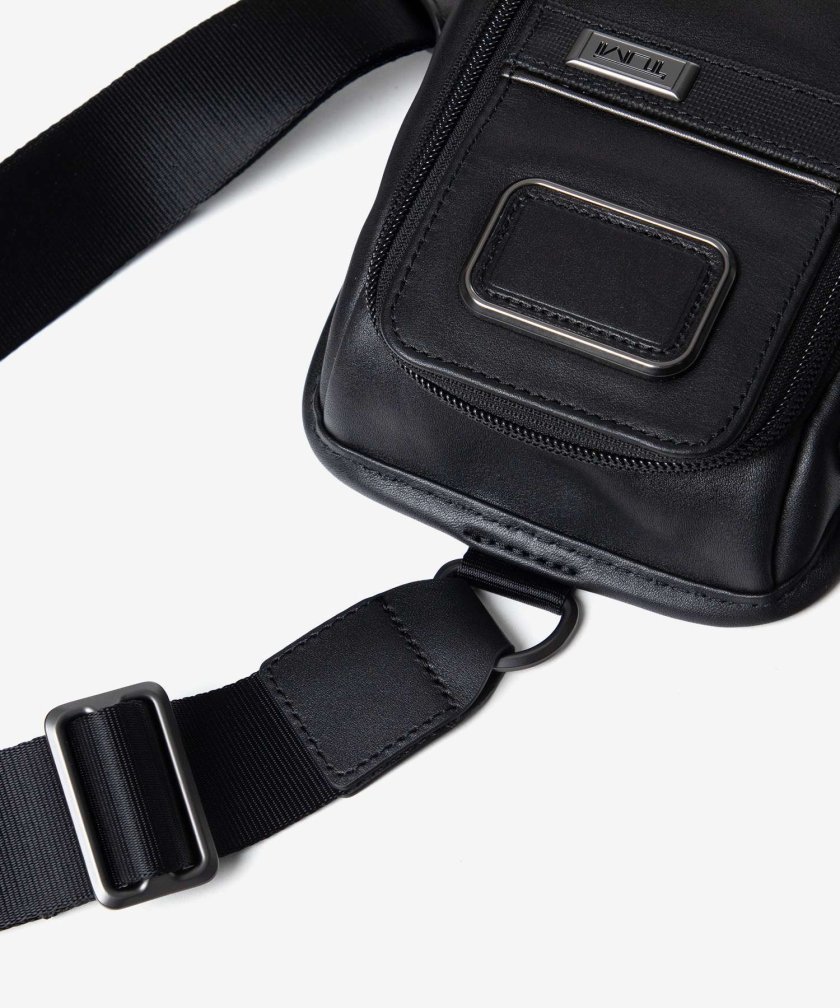 トゥミ TUMI Alpha アルファ COMPACT SLING コンパクト スリング