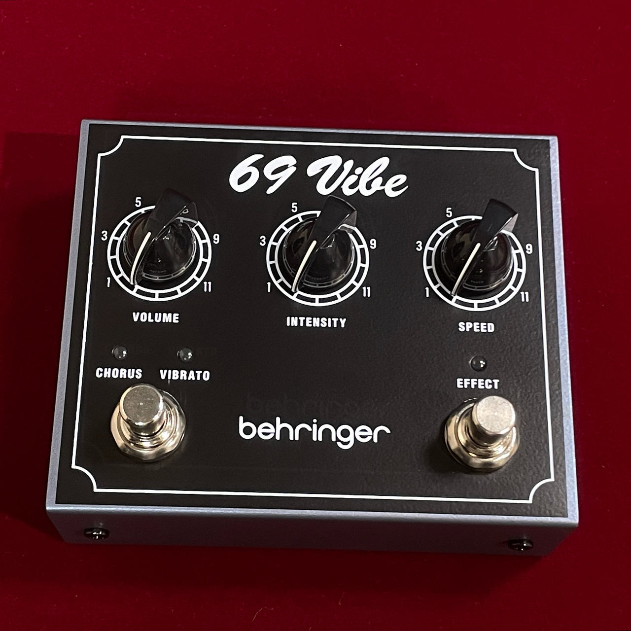 BEHRINGER 69 VIBE （新品/送料無料）【楽器検索デジマート】