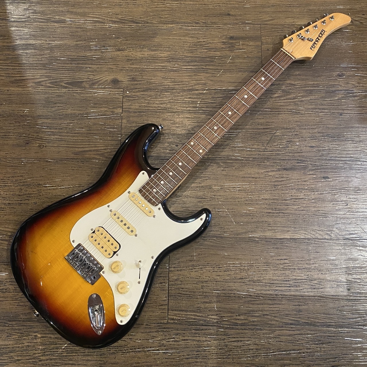 FERNANDES LE-1Z SSH Electric Guitar（中古/送料無料）【楽器検索