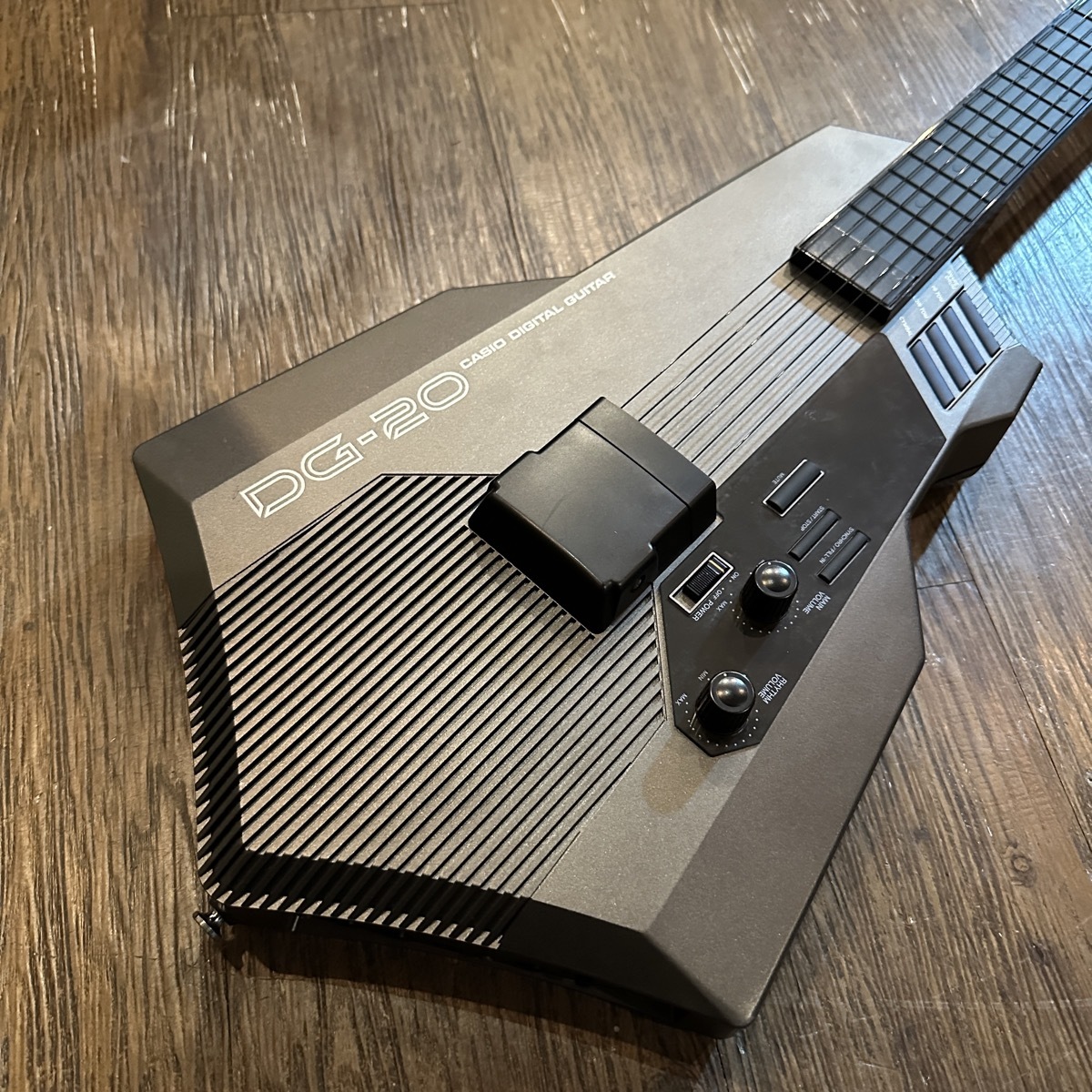 Casio DG-20 Vintage 80's Digital MIDI Controller Guitar