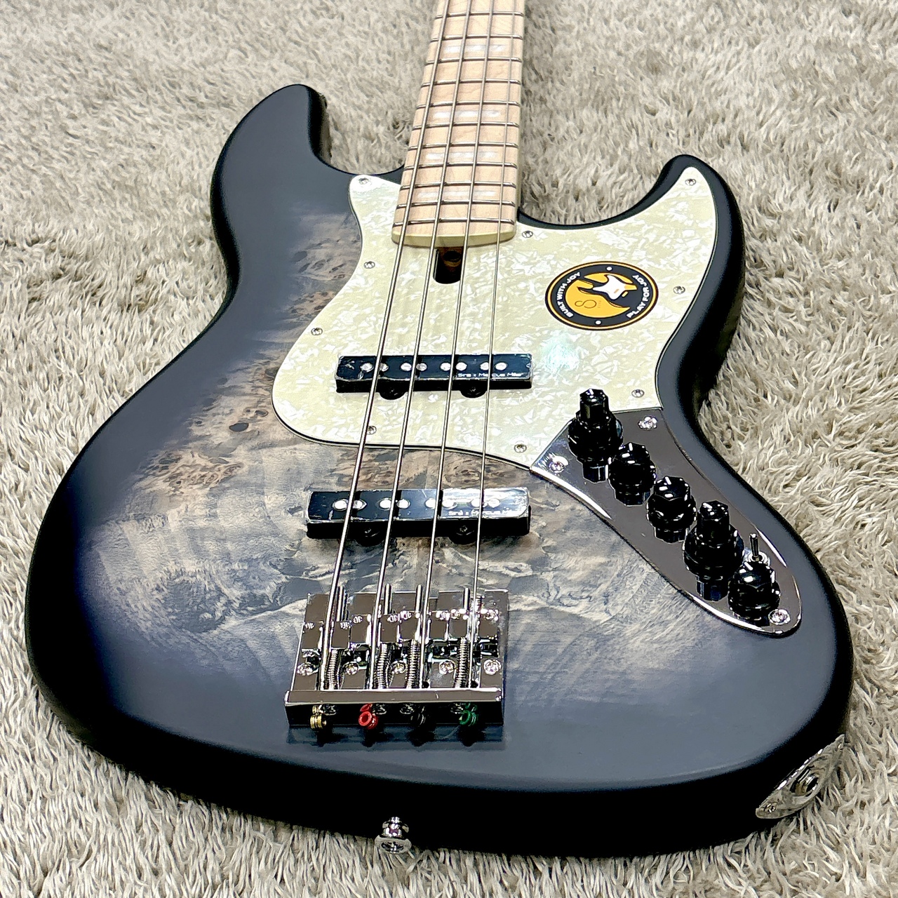 Sire Marcus Miller V7 Ash Reissue 4-String TBK.S (Transparent