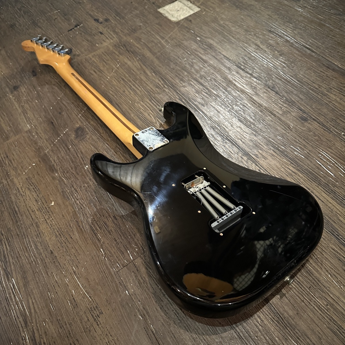 Fender Mexico Standard Stratocaster Electric Guitar エレキギター