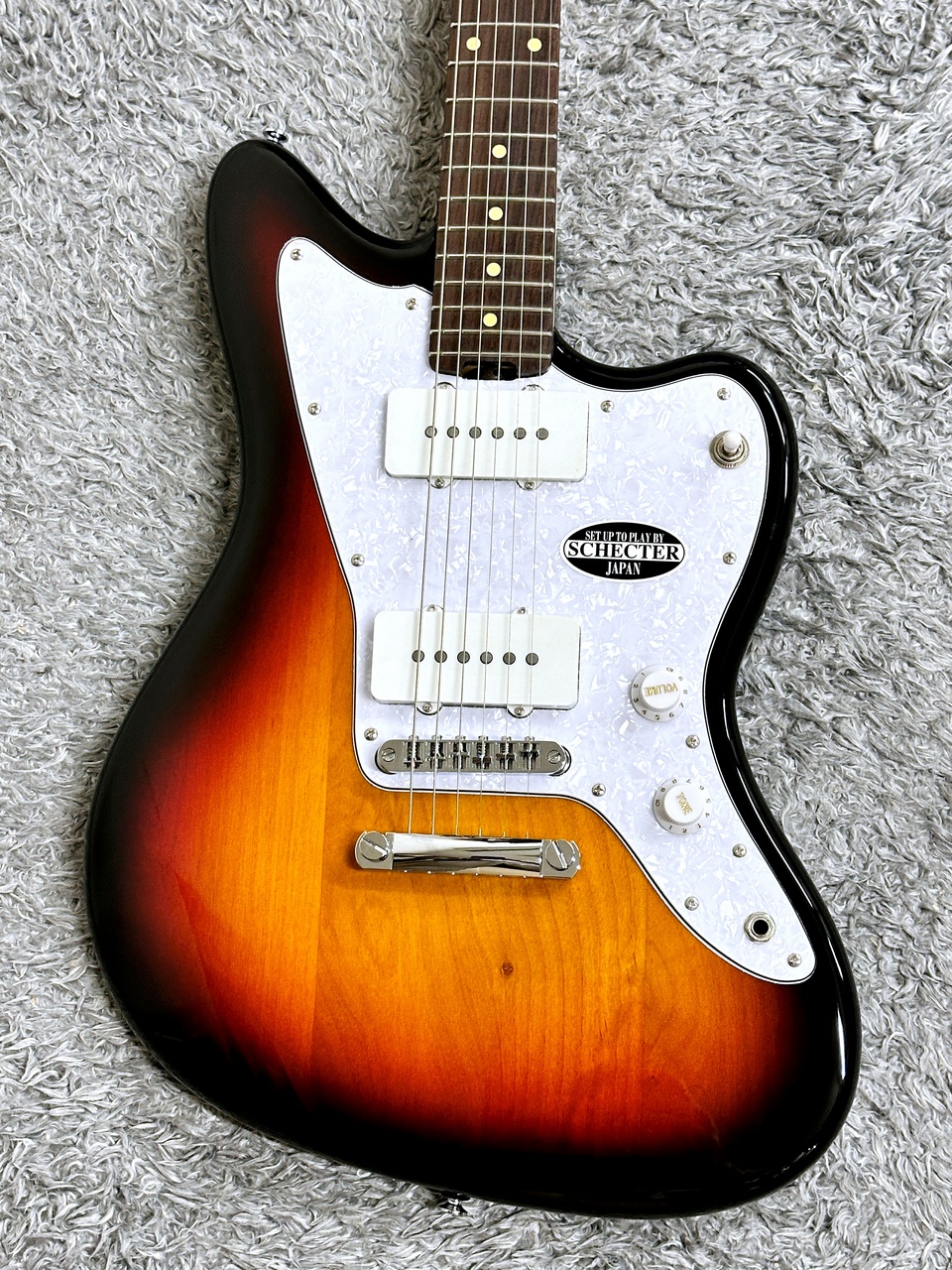 決まりました)エレキギター スクワイヤー ジャグマスター