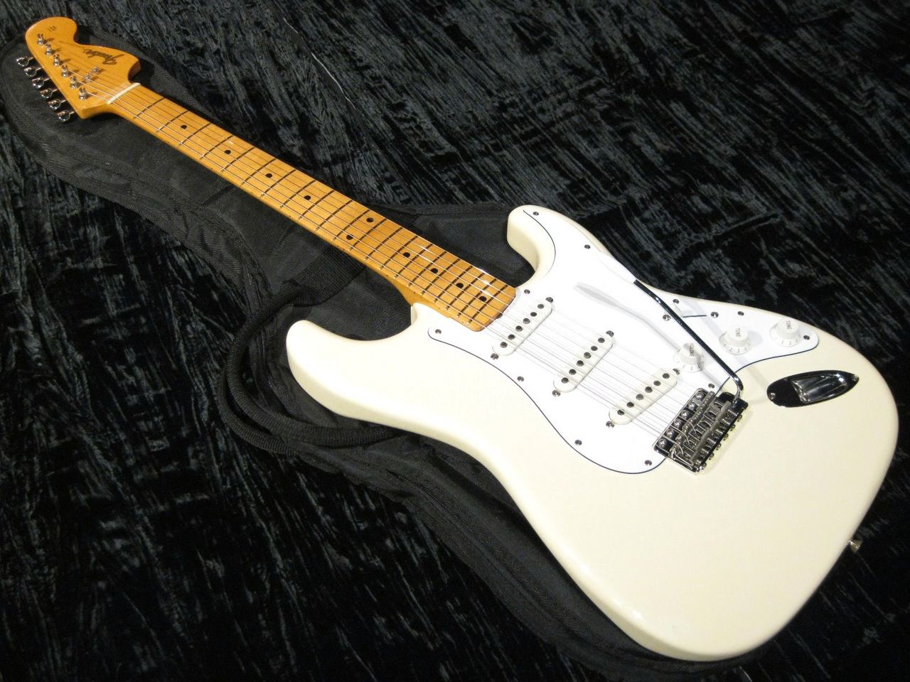 Fender Japan Collectors Series ST67-85 VWH（中古）【楽器検索