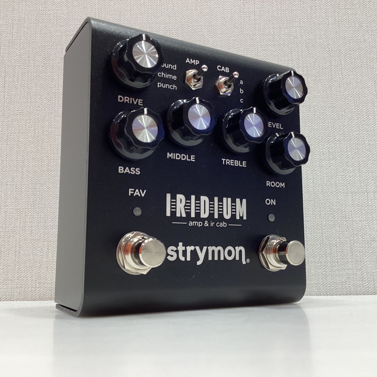 Strymon IRIDIUM アンプ & IR キャビネット