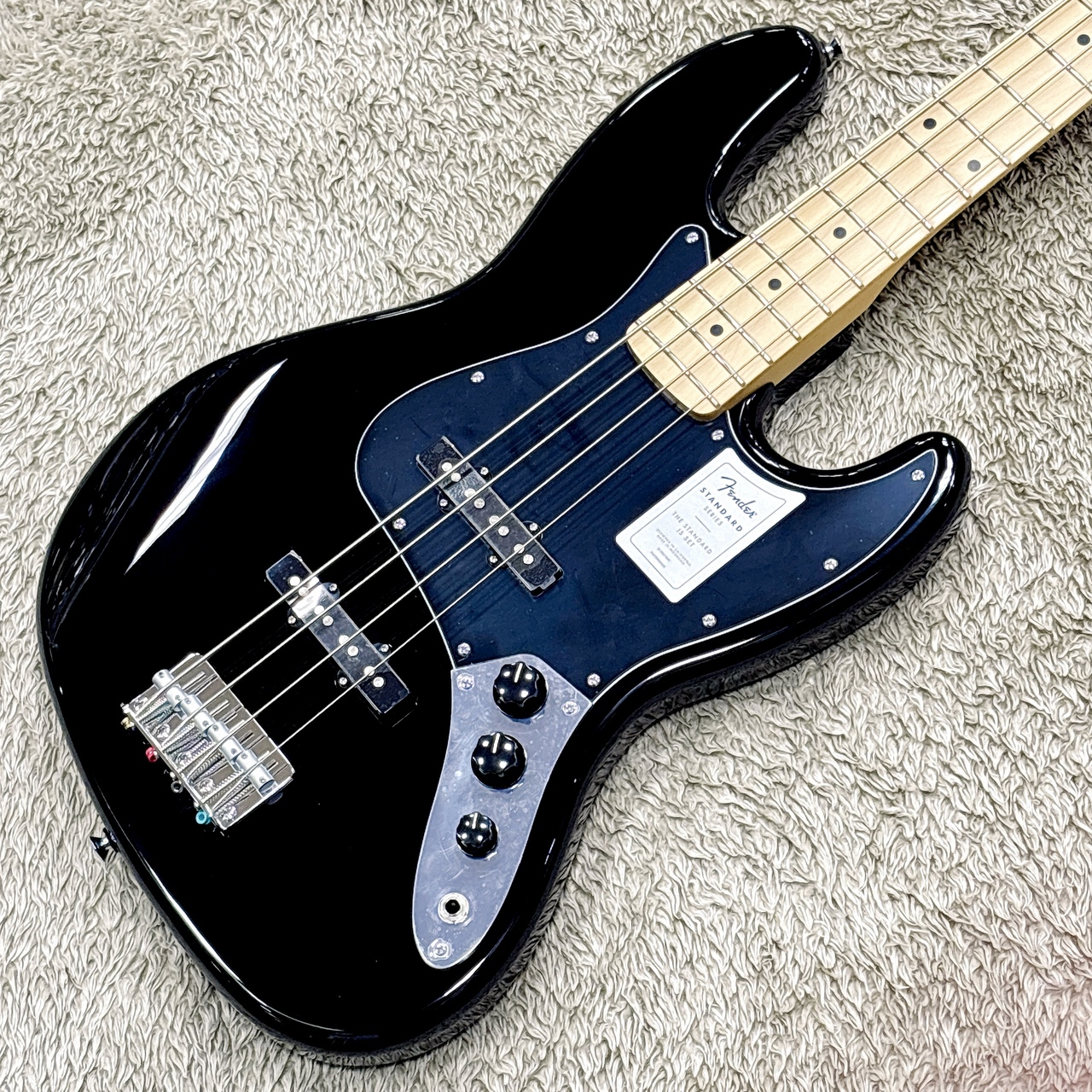 Fender Standard Jazz Bass Black / Maple 【2025年最新モデル