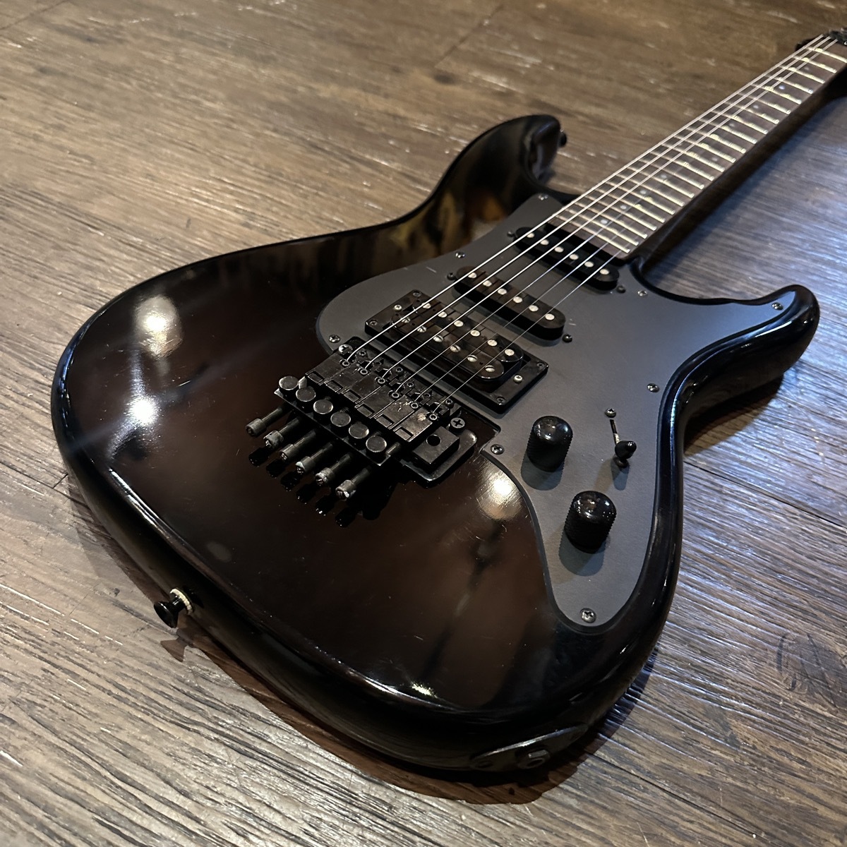 Aria Pro II Hellion series Electric Guitar（中古/送料無料）【楽器