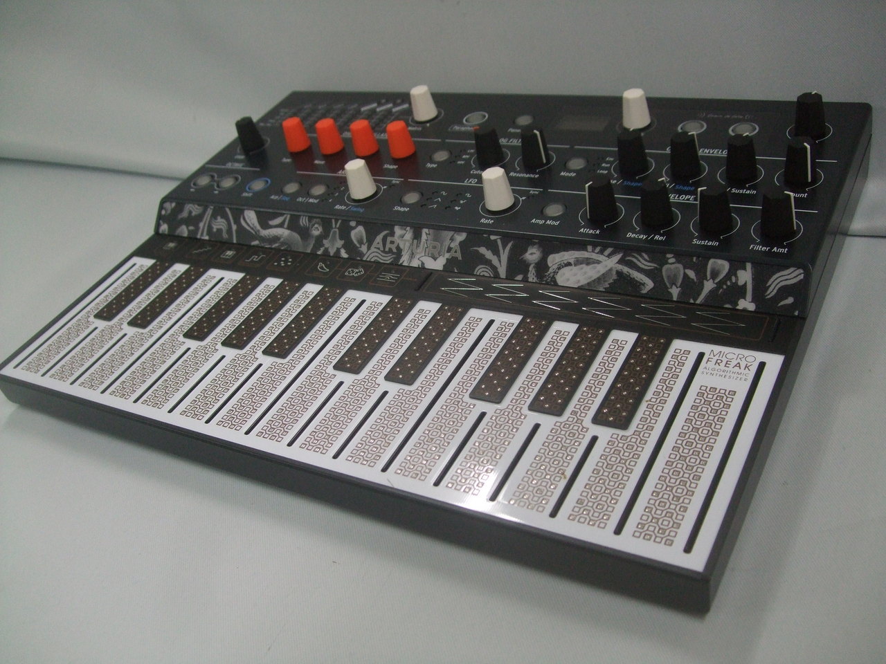 Arturia MICROFREAK ALGORITHMIC SYNTHESIZER（中古）【楽器検索