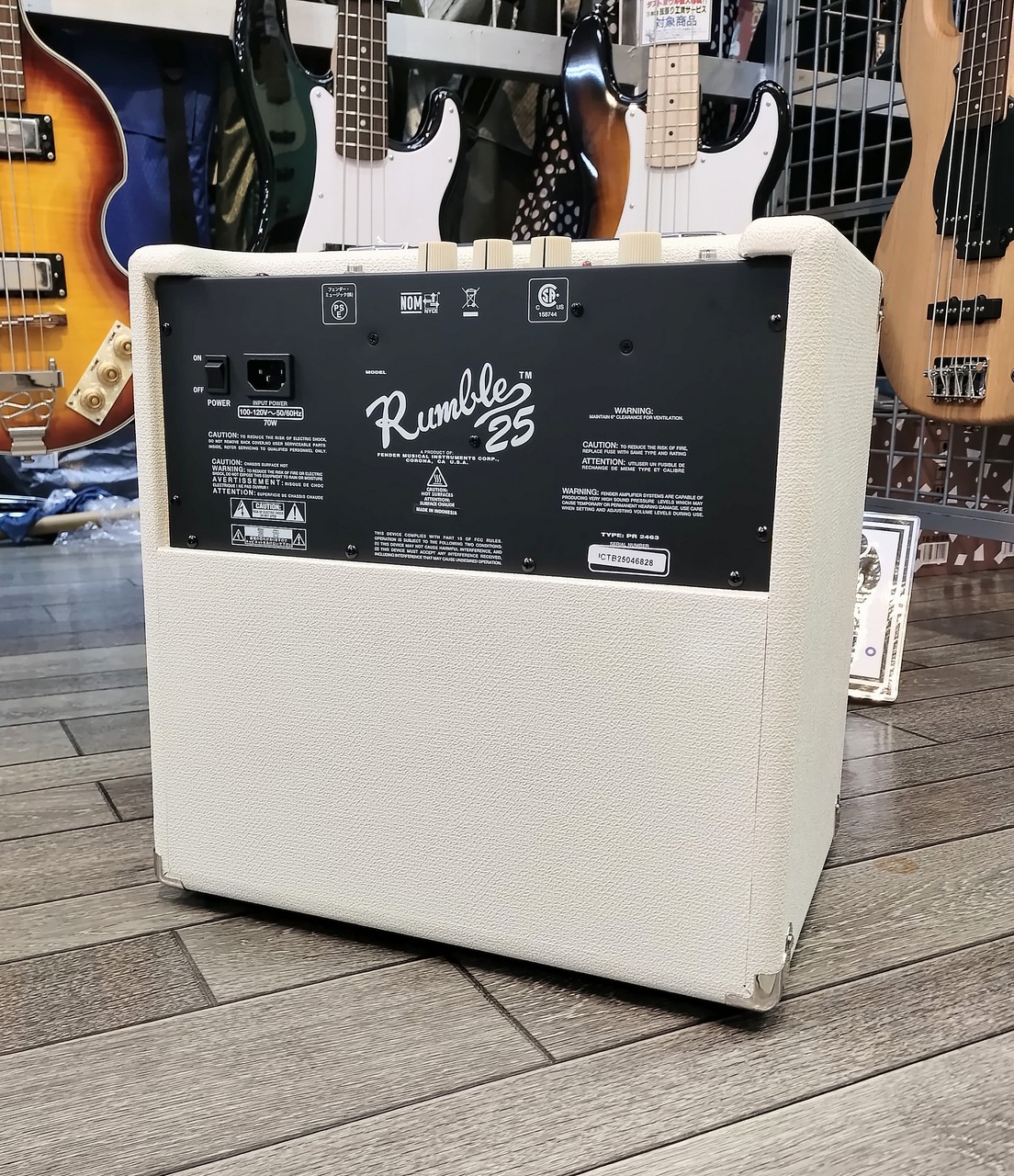 Fender RUMBLE 25 IVORY（新品）【楽器検索デジマート】
