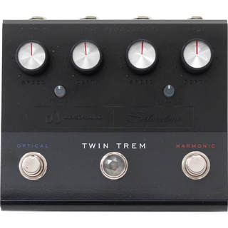 Jackson Audioより、TWIN TREMと1484 Twin Twelveのブラック
